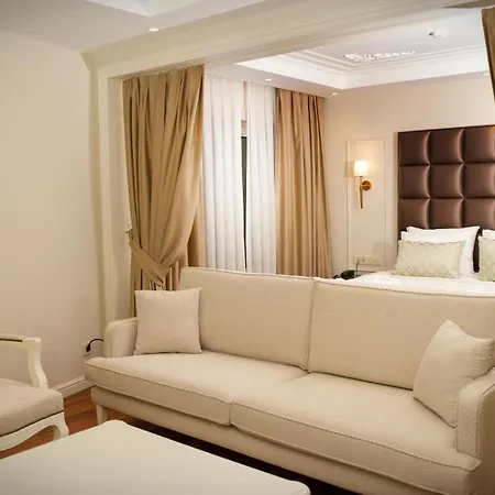 Gaia Hotel
