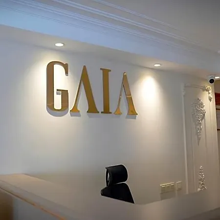 Gaia Hotel *