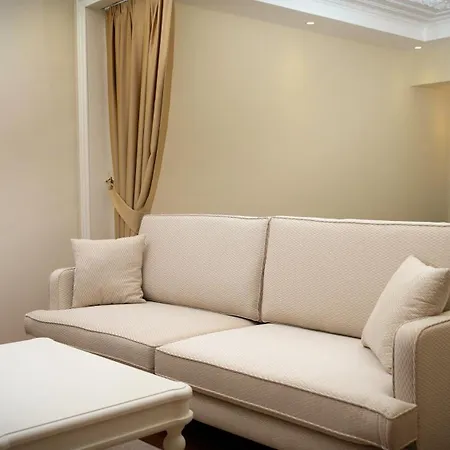 Otel Gaia *